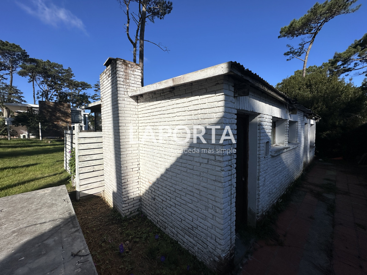 Terreno ID.952/Terreno-en-Venta-en-Punta-del-Este-zona-La-Mansa-parada-18 - Terreno en Venta en Punta del Este zona La Mansa parada 18