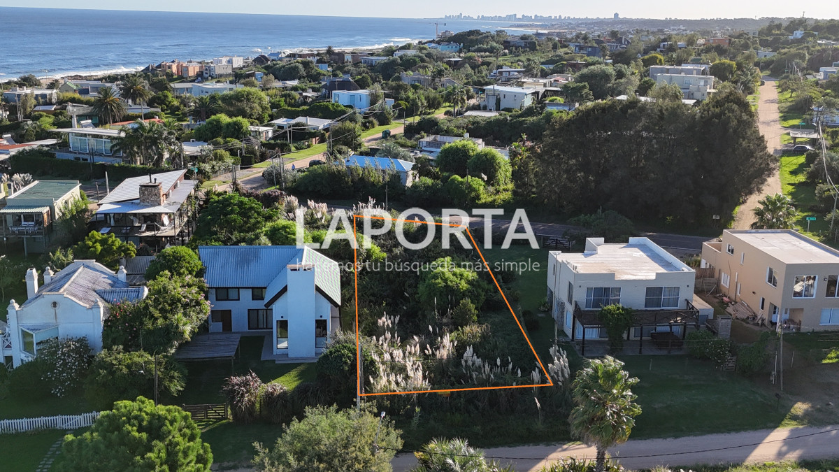 Terreno ID.494/Terreno-en-venta-en-El-Chorro--¡Tu-oportunidad-cerca-del-mar! - Terreno en venta en El Chorro – ¡Tu oportunidad cerca del mar!