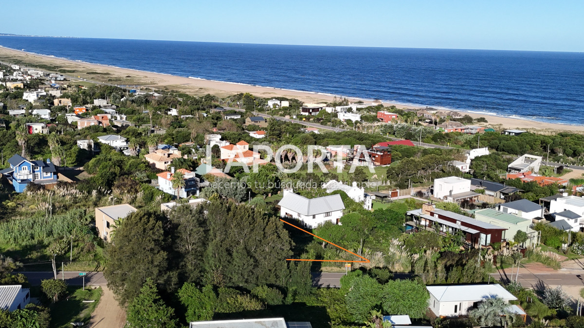 Terreno ID.494/Terreno-en-venta-en-El-Chorro--¡Tu-oportunidad-cerca-del-mar! - Terreno en venta en El Chorro – ¡Tu oportunidad cerca del mar!