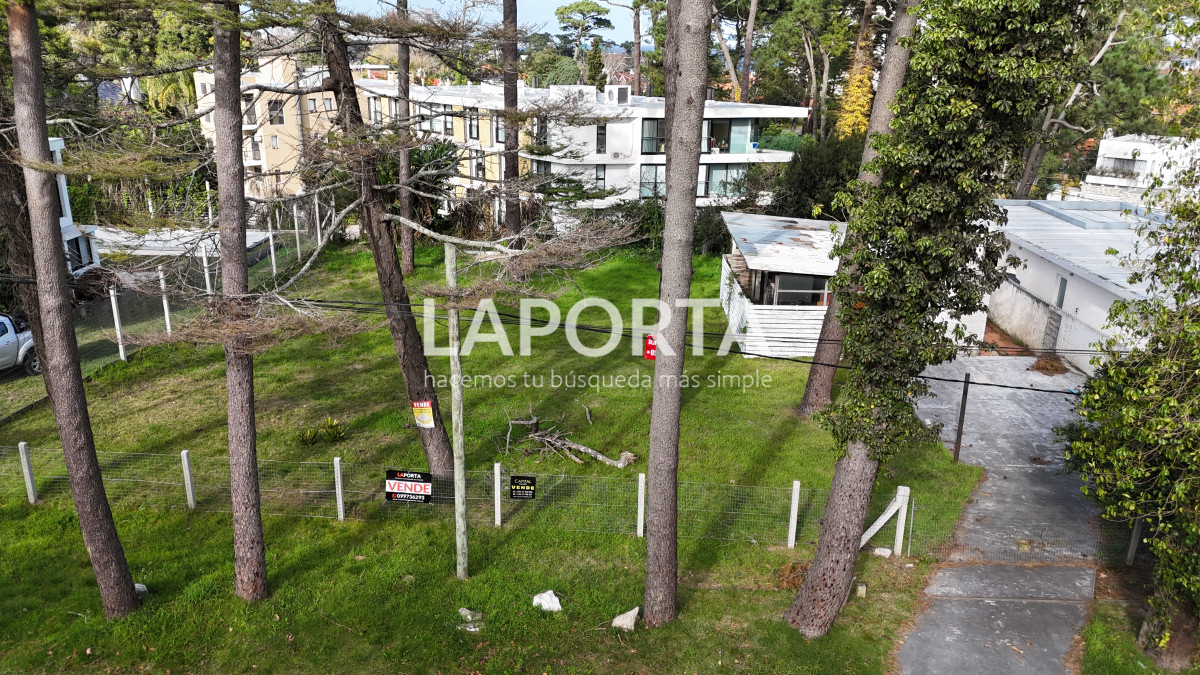 Terreno ID.952/Terreno-en-Venta-en-Punta-del-Este-zona-La-Mansa-parada-18 - Terreno en Venta en Punta del Este zona La Mansa parada 18
