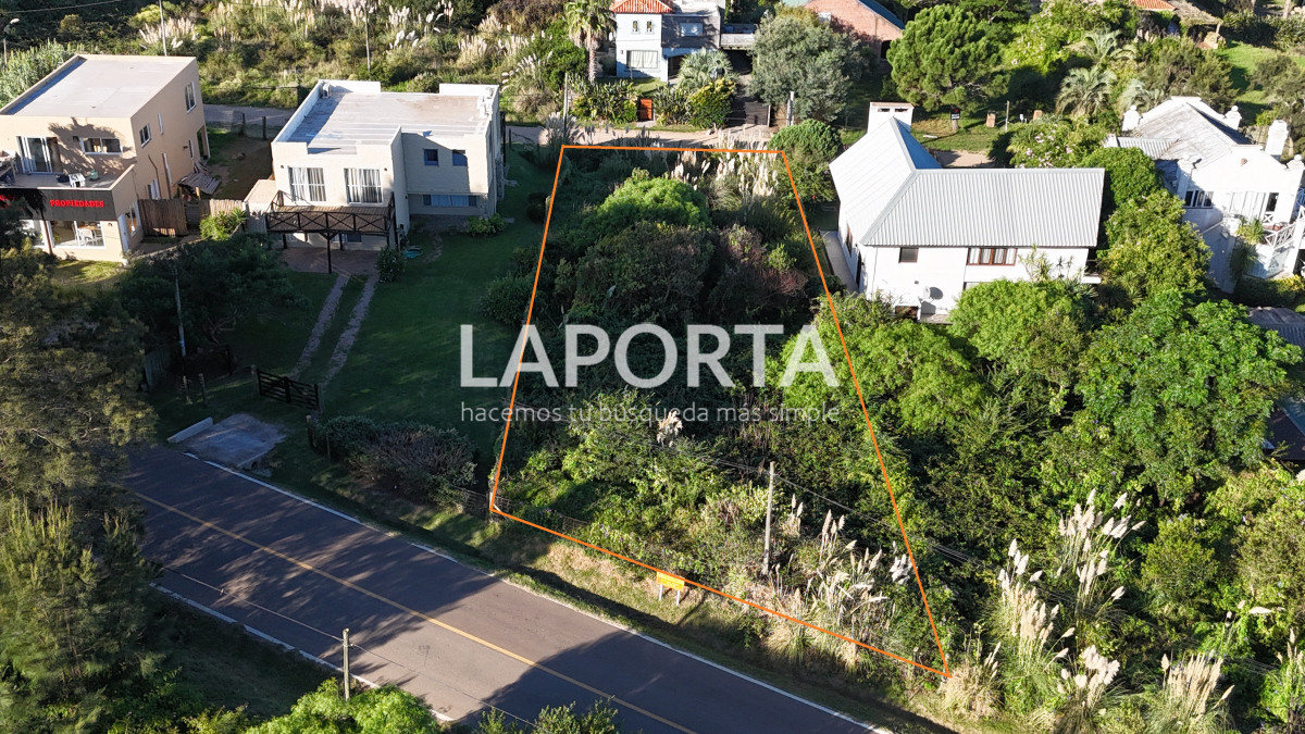 Terreno ID.494/Terreno-en-venta-en-El-Chorro--¡Tu-oportunidad-cerca-del-mar! - Terreno en venta en El Chorro – ¡Tu oportunidad cerca del mar!