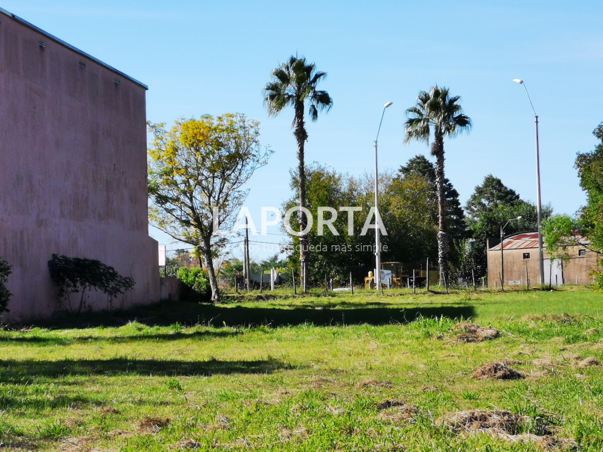 Terreno ID.189/Terreno-en-Termas-de-Daymán-de-4000-m² - Terreno en Termas de Daymán de 4000 m²