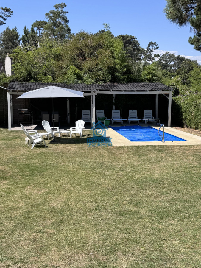 Casa ID.1227 - Alquiler anual Hermosa Casa Pinares, vista al mar 