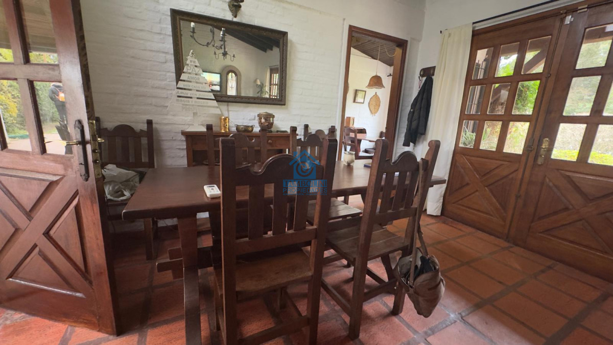 Casa ID.1269 - Alquiler Anual Marly 4 dormitorios 