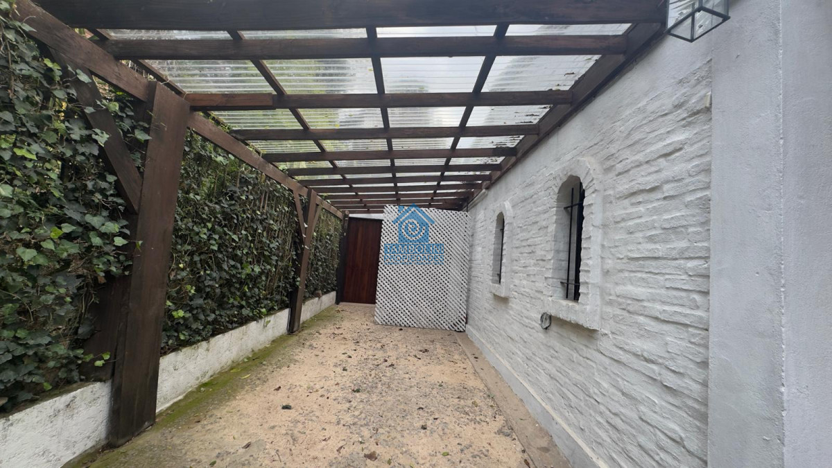 Casa ID.1269 - Alquiler Anual Marly 4 dormitorios 