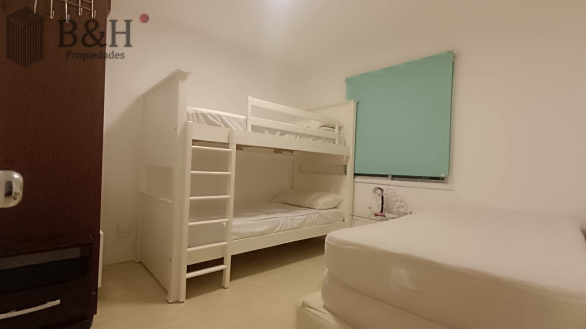 Casa ID.6533 - VENDO CASA, 3 DORMITORIOS, 2 BAÑOS, ENORME PATIO CON PARRILLERO, EL TESORO, LA BARRA.