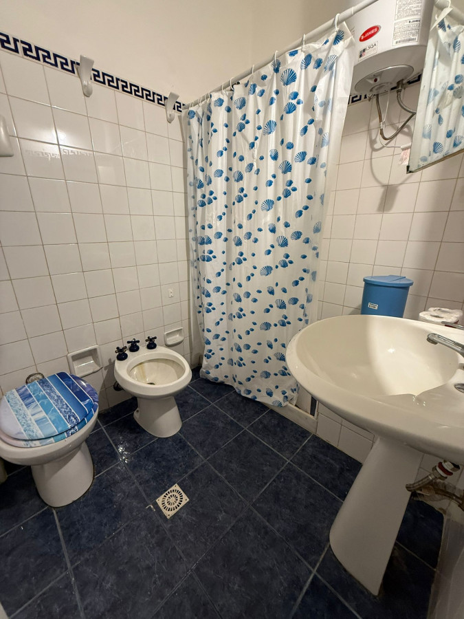 https://ri.com.uy/f/519/0/1200/0/0/0/c55a14dd4386a92cde77c5febc5154d2.jpg