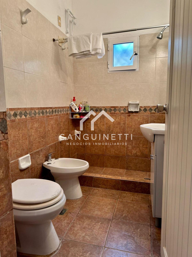 https://ri.com.uy/f/519/1/1200/0/0/0/f70a874a0d2ce37b3dcb0f8e0ff7bd94.jpg