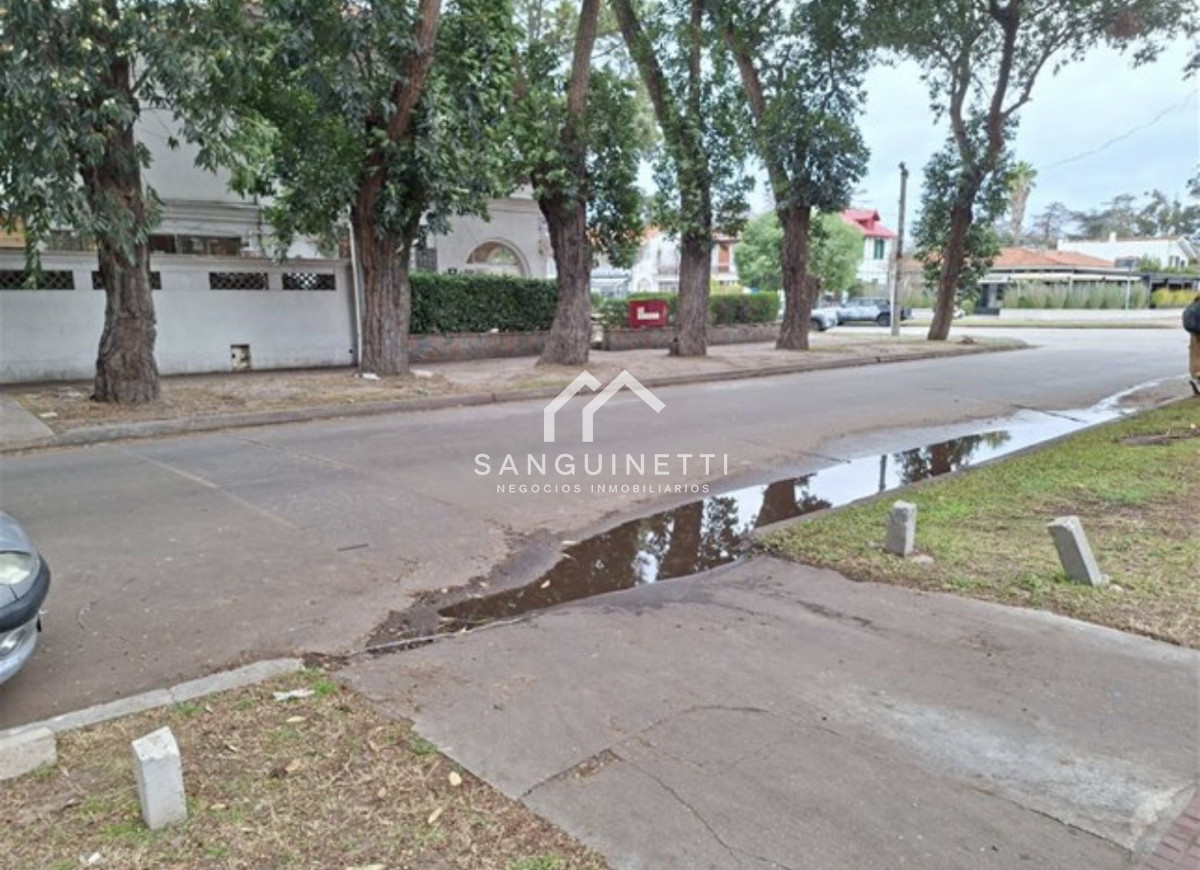https://ri.com.uy/f/519/4/1200/0/0/0/9cc105cecb1d8c53e018a859a31b0526.jpg