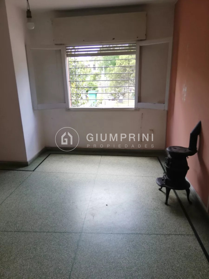 Apartamento ID.233 - Alquiler apartamento tipo casa en Parque Batlle 