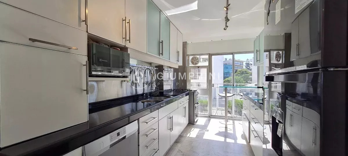 Apartamento ID.456 - Alquiler apartamento 3 dormitorios - Punta Carretas - terraza - cochera Ref456