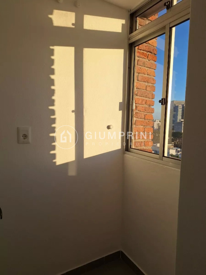 Apartamento ID.222 - Alquiler apartamento 2 dormitorios Parque Batlle con Balcon