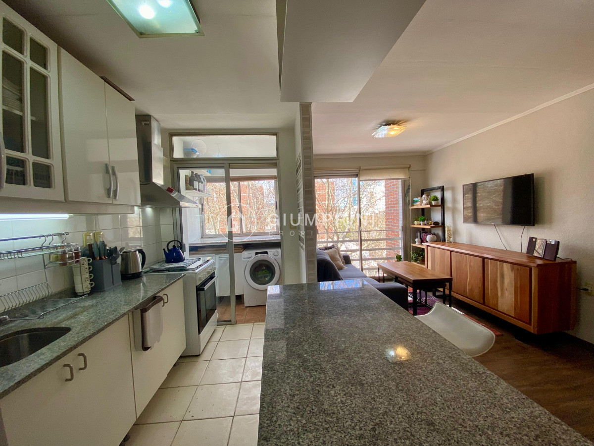 Apartamento ID.773 - Venta apartamento en impecable estado, muy soleado - 3 dormitorios - Tres Cruces