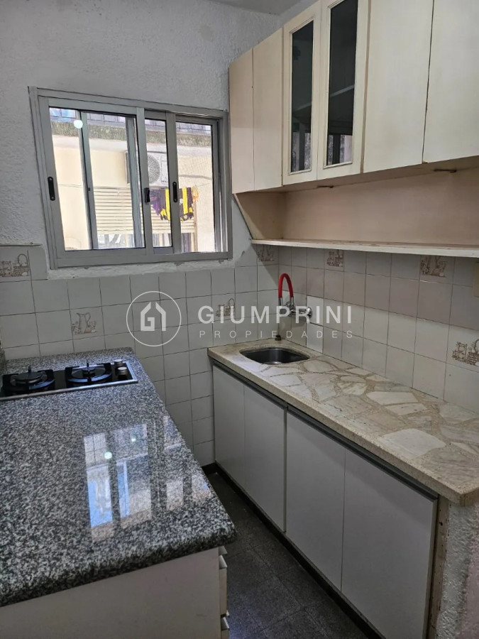 Apartamento ID.644 - Alquiler Apartamento 2 Dormitorios, 1 Baño, Cocina Definida, Balcón - Bella Vista