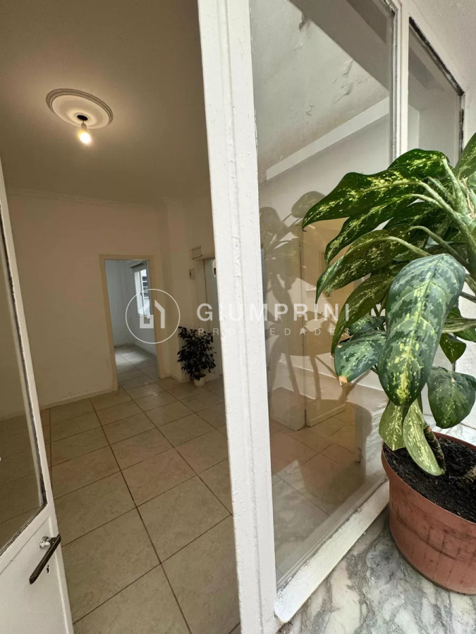 Apartamento ID.430 - Alquiler apartamento para oficina o consultorio en Cordón 