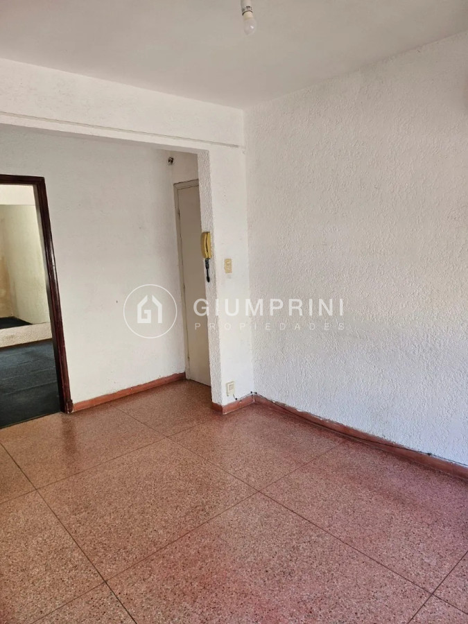 Apartamento ID.644 - Alquiler Apartamento 2 Dormitorios, 1 Baño, Cocina Definida, Balcón - Bella Vista