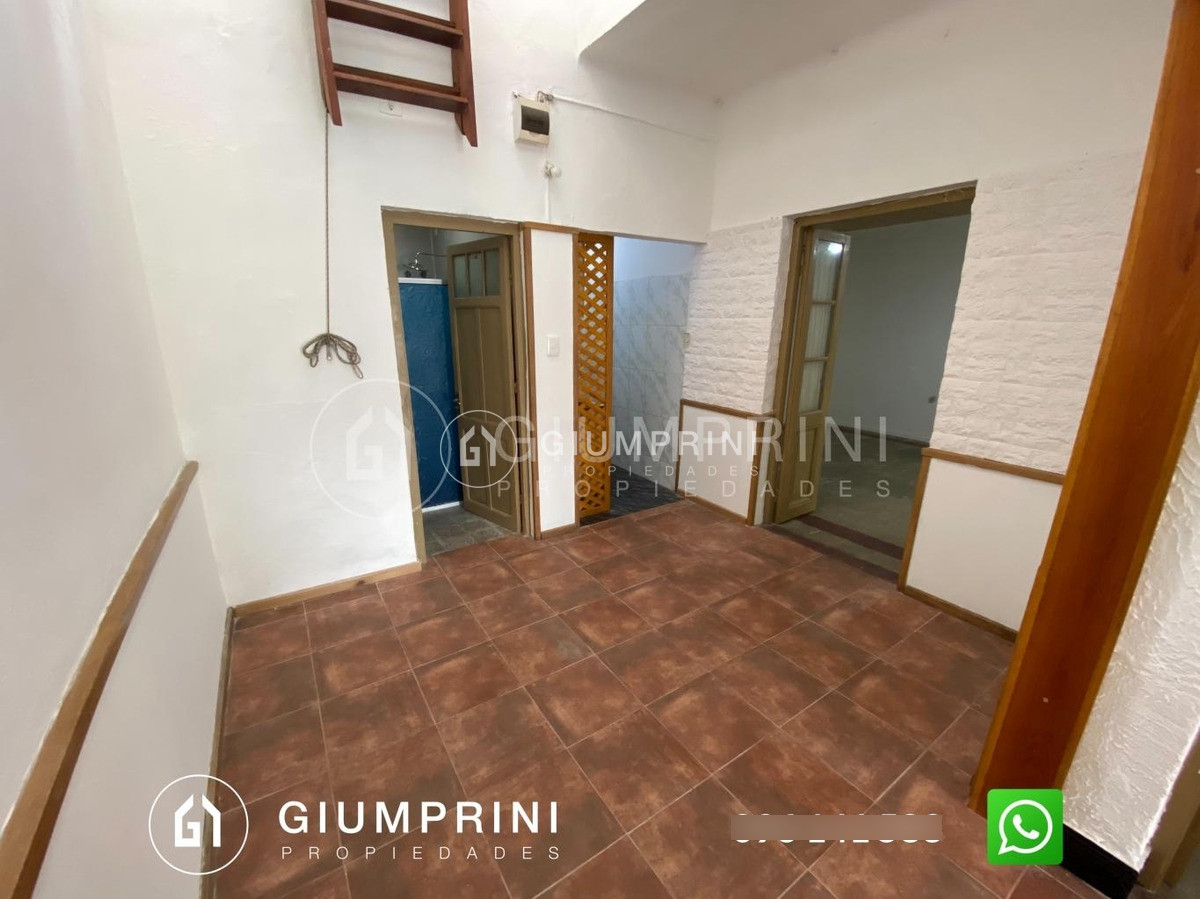 Apartamento ID.2 - Vendo Apartamento De 2 Dormitorios En La Comercial Ref784