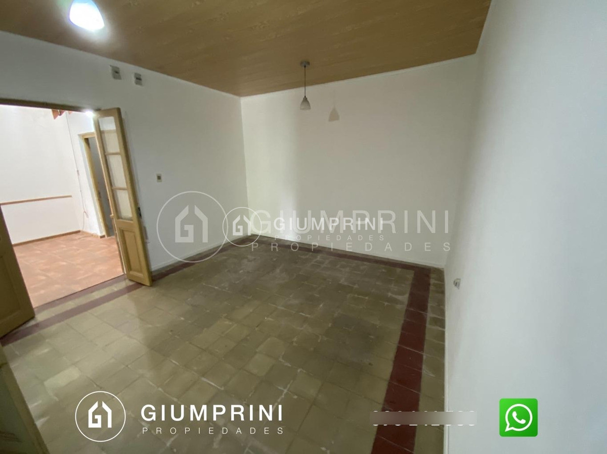 Apartamento ID.2 - Vendo Apartamento De 2 Dormitorios En La Comercial Ref784