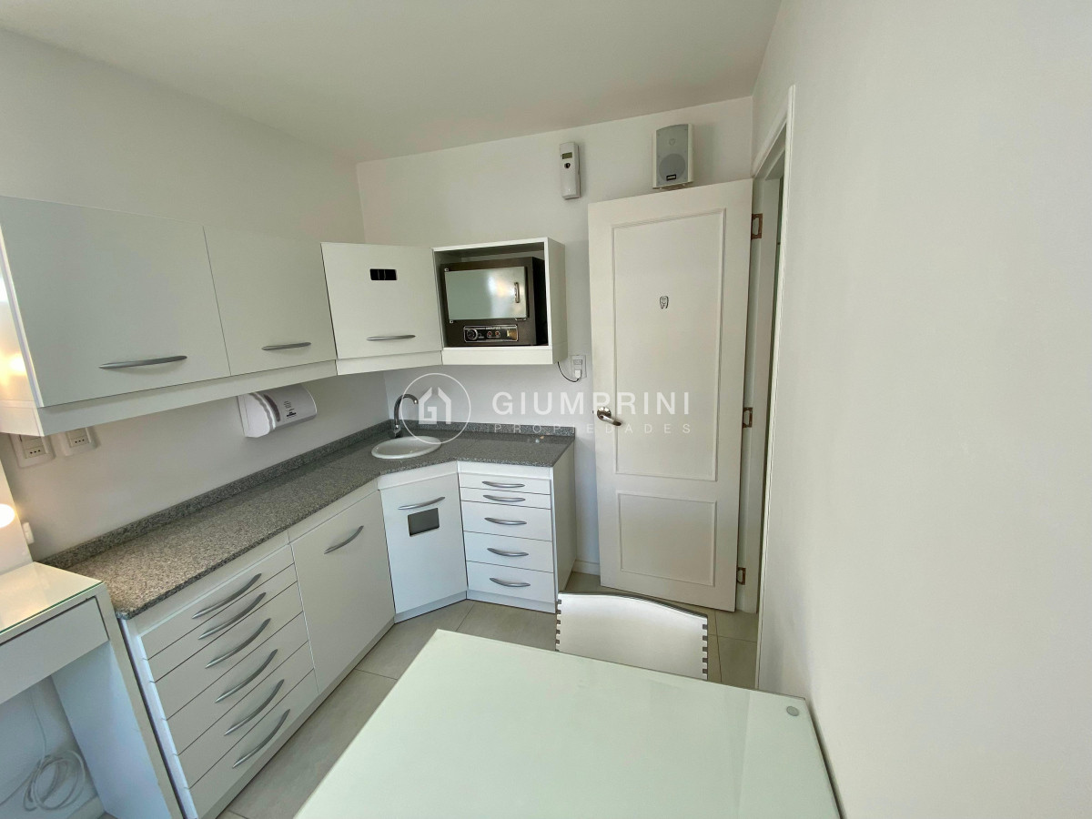 Apartamento ID.685 - Alquiler consultorio odontológico - Malvin