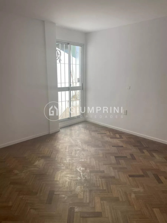Apartamento ID.34 - Alquiler Apartamento 1 Dormitorio Tres Cruces Con Patio 