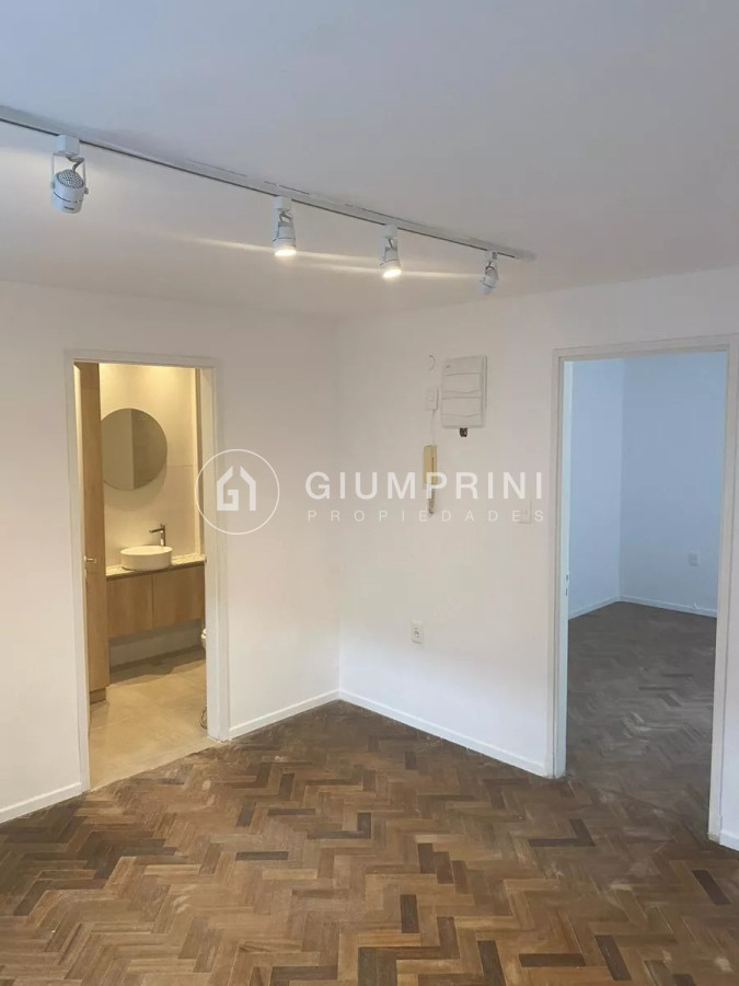 Apartamento ID.34 - Alquiler Apartamento 1 Dormitorio Tres Cruces Con Patio 