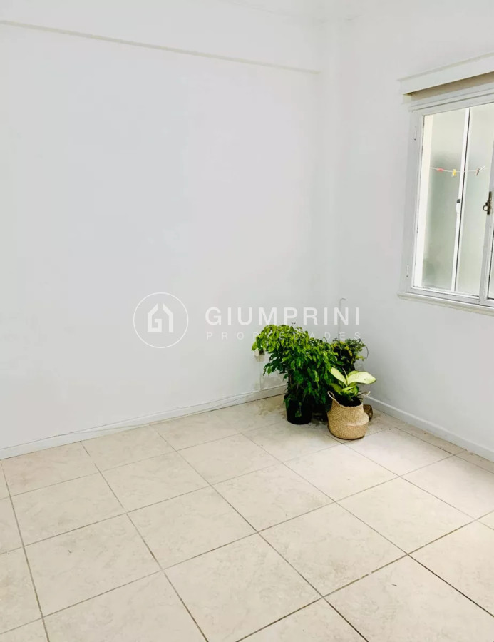 Apartamento ID.430 - Alquiler apartamento para oficina o consultorio en Cordón 