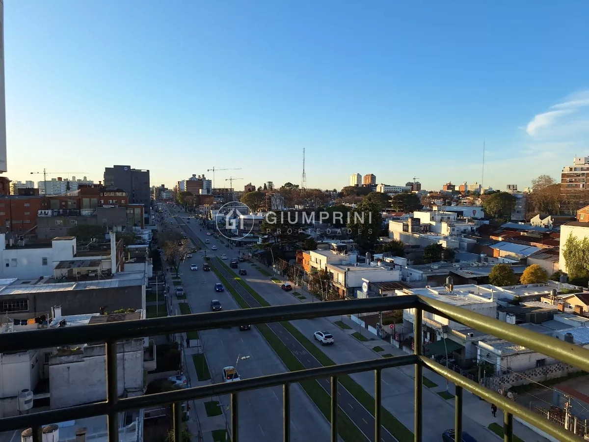 Apartamento ID.222 - Alquiler apartamento 2 dormitorios Parque Batlle con Balcon