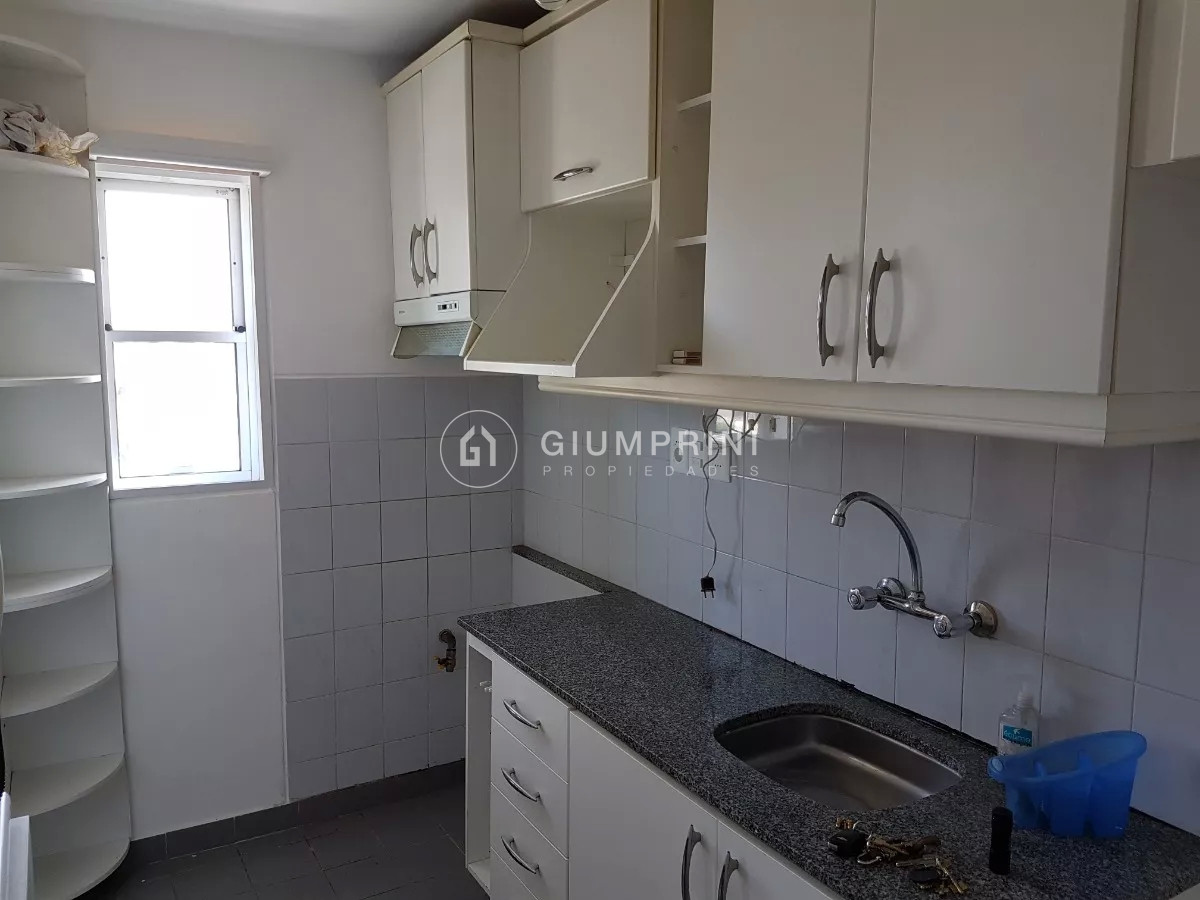 Apartamento ID.222 - Alquiler apartamento 2 dormitorios Parque Batlle con Balcon