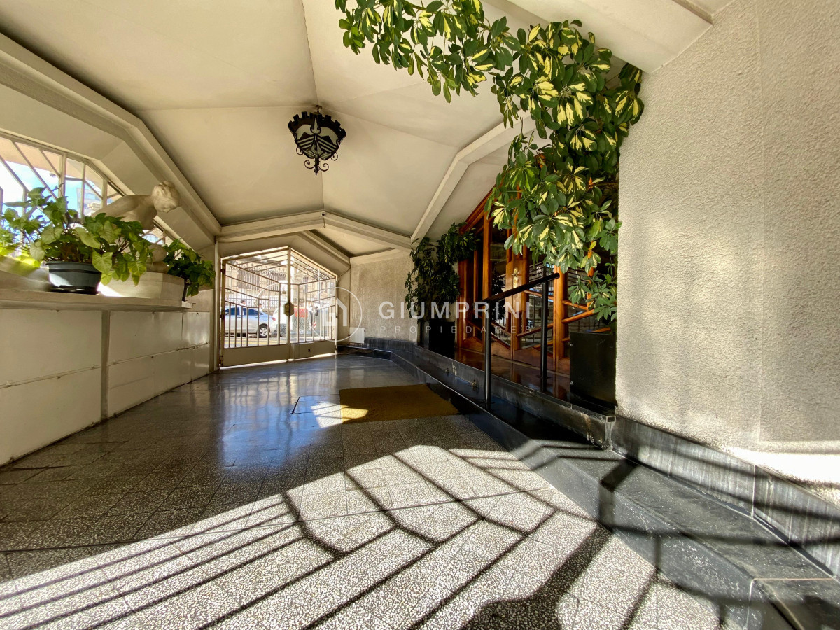 Apartamento ID.696 - Alquiler apartamento 2 dormitorios - Dos Balcones - 2 baños - Cordón Sur