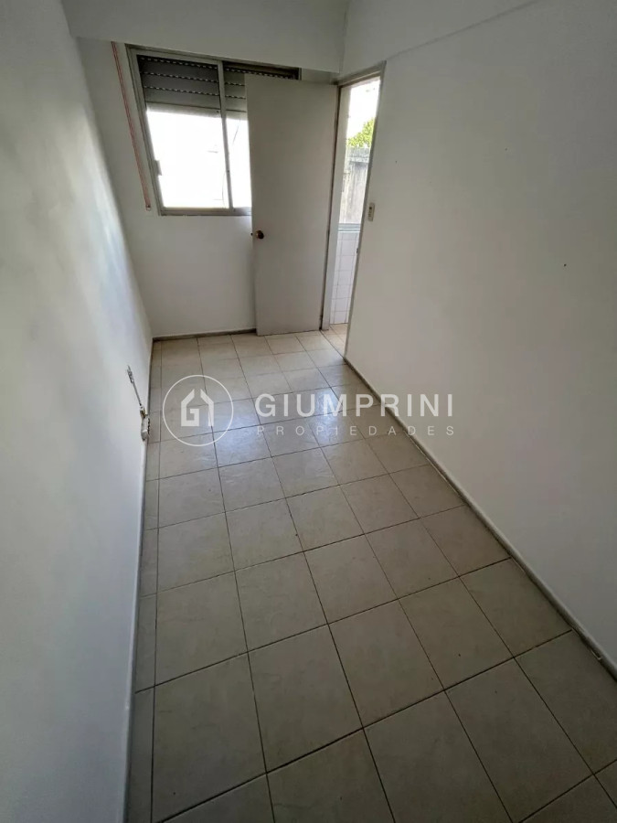Apartamento ID.455 - Alquiler 3 dormitorios - Punta Carretas - Balcón - Cochera Ref455