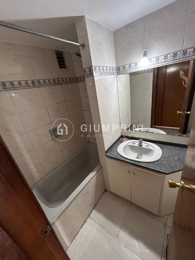 Apartamento ID.455 - Alquiler 3 dormitorios - Punta Carretas - Balcón - Cochera Ref455