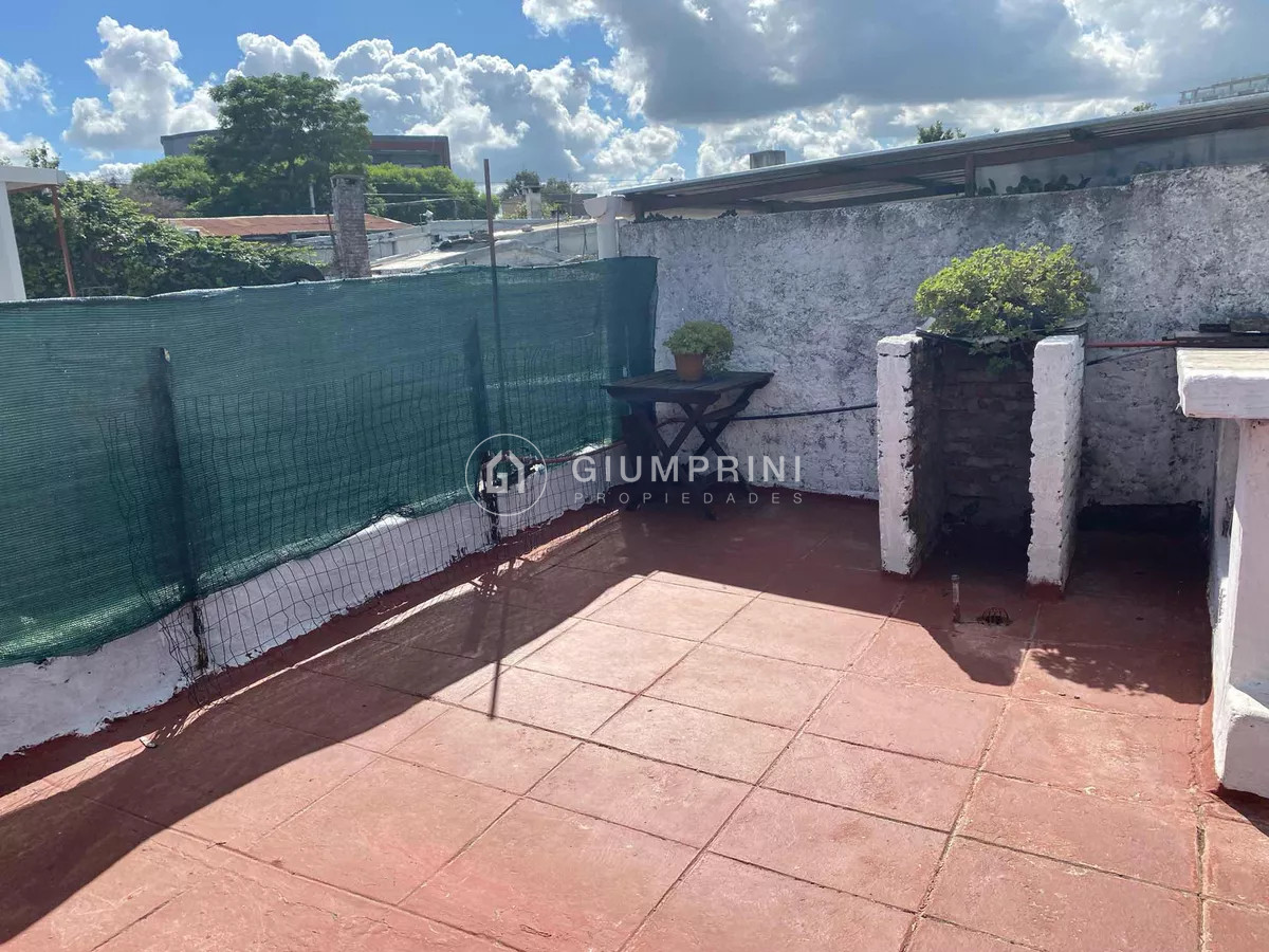 Apartamento ID.488 - Alquiler apartamento 2 dormitorios - Malvin - Terraza con parrillero