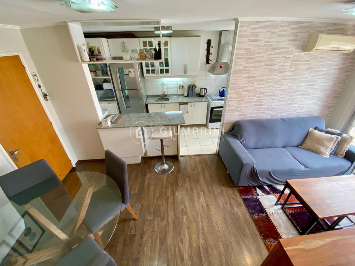 Apartamento ID.774 - Venta apartamento en impecable estado, muy soleado - 3 dormitorios - La Comercial