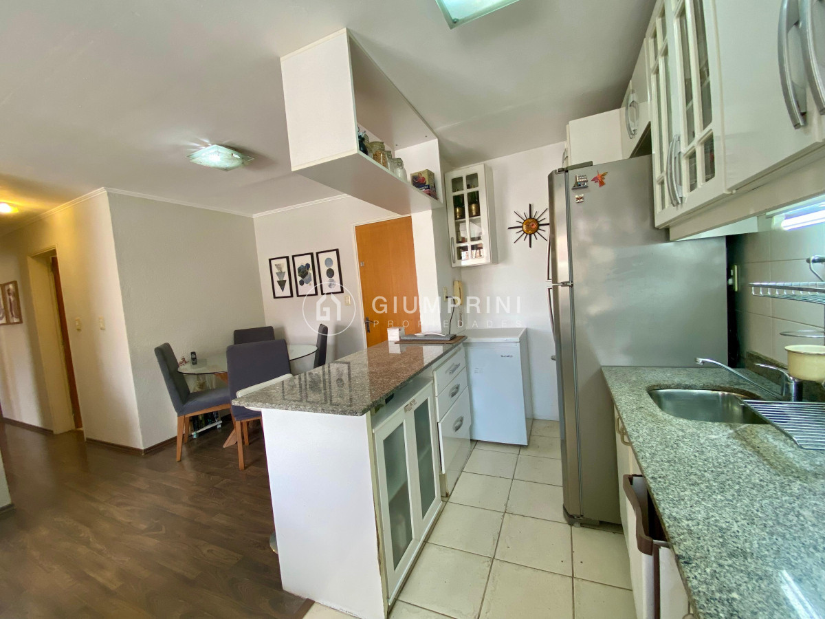 Apartamento ID.774 - Venta apartamento en impecable estado, muy soleado - 3 dormitorios - La Comercial