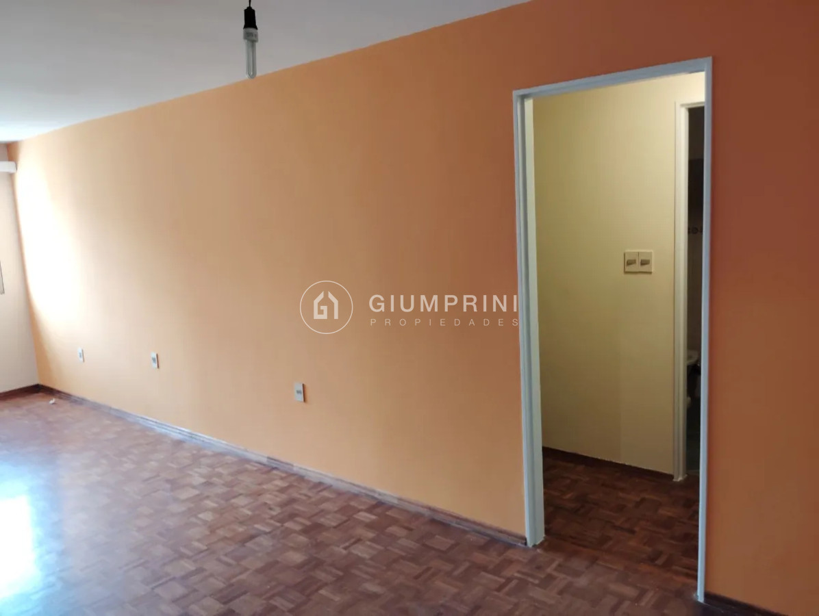 Apartamento ID.579 - Alquiler apto 1 dormitorio - Cordón - Piso alto - Cercano a 18 de Julio