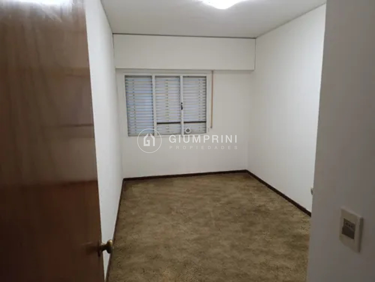 Apartamento ID.683 - Alquiler apartamento 3 dormitorios - Garage - Punta Carretas 
