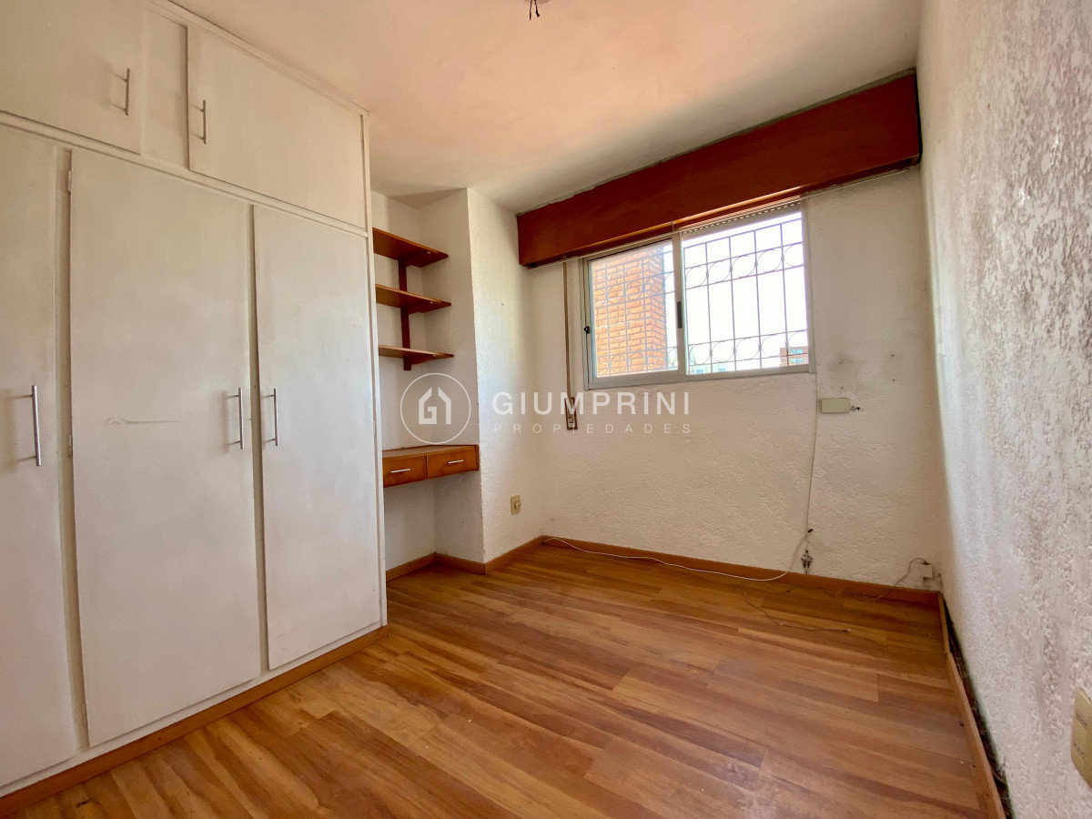 Apartamento ID.549 - Venta casa tipo apto Ph 3 dormitorios patio con parrillero, subsuelo y 2 terrazas Buceo