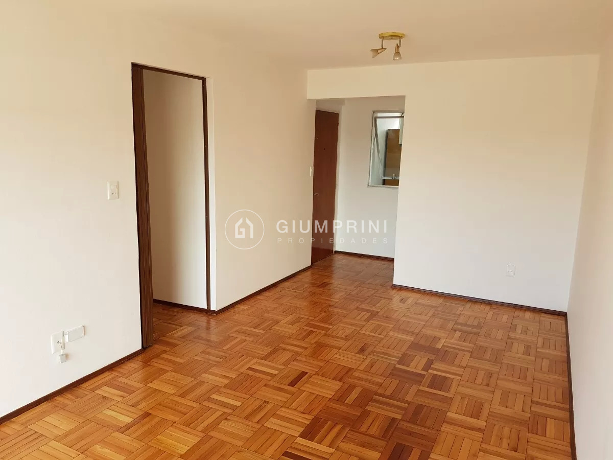 Apartamento ID.222 - Alquiler apartamento 2 dormitorios Parque Batlle con Balcon