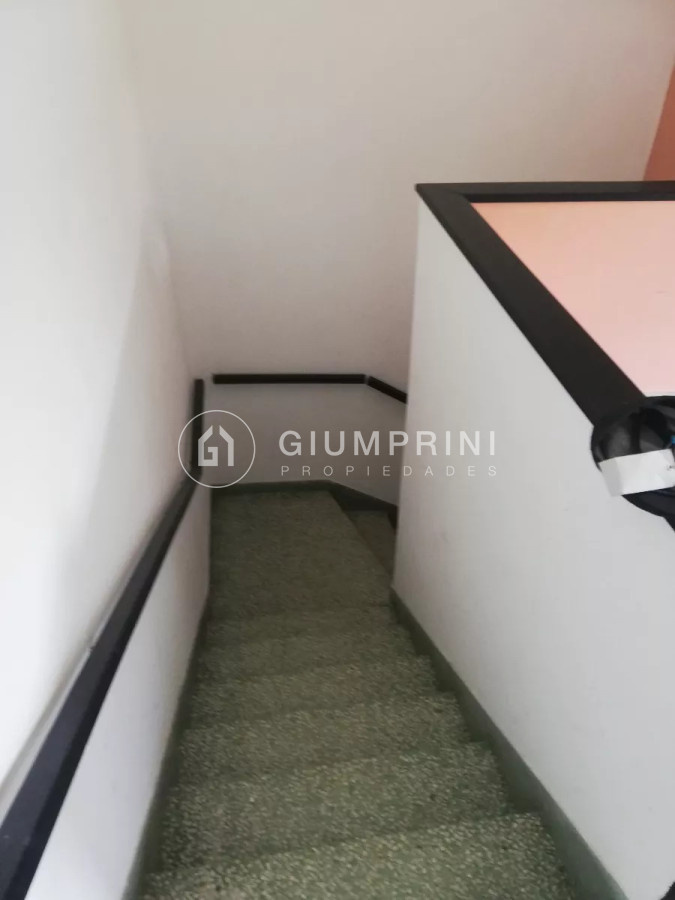 Apartamento ID.233 - Alquiler apartamento tipo casa en Parque Batlle 