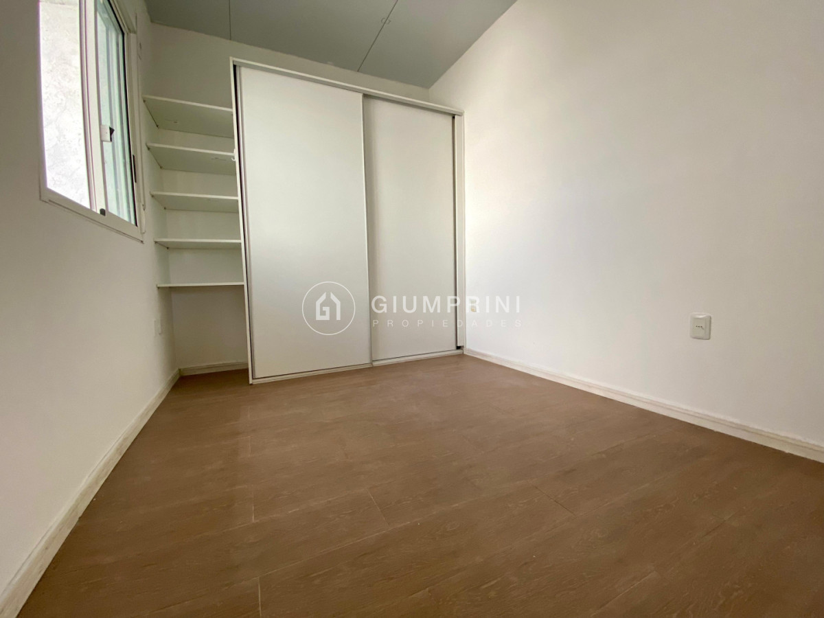 Apartamento ID.1088 - Alquiler apto tipo casa 2 dormitorios - Patio - Malvín Norte - La cruz