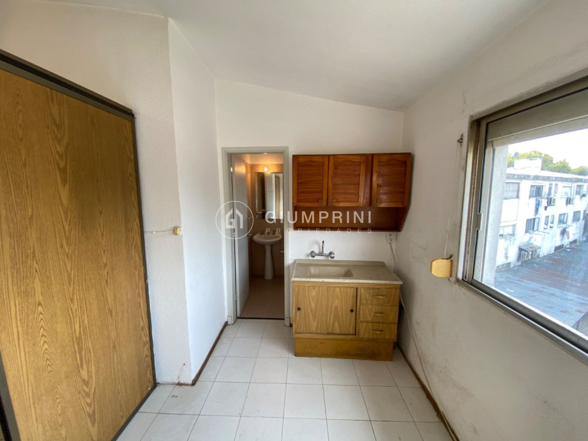 Apartamento ID.27 - Venta Lindo Monoambiente ideal inversion en 8 De Octubre Y 20 De Febrero muy luminoso 