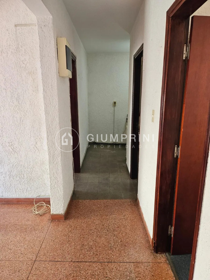 Apartamento ID.644 - Alquiler Apartamento 2 Dormitorios, 1 Baño, Cocina Definida, Balcón - Bella Vista
