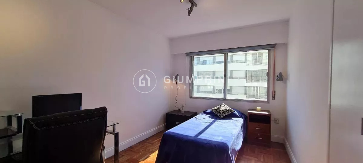 Apartamento ID.456 - Alquiler apartamento 3 dormitorios - Punta Carretas - terraza - cochera Ref456