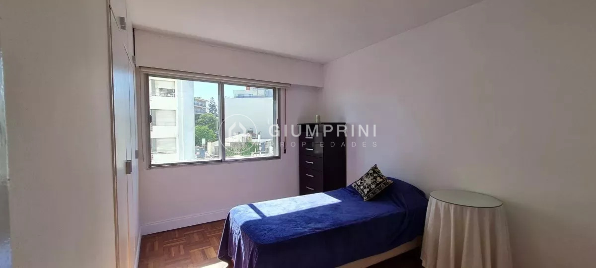 Apartamento ID.456 - Alquiler apartamento 3 dormitorios - Punta Carretas - terraza - cochera Ref456