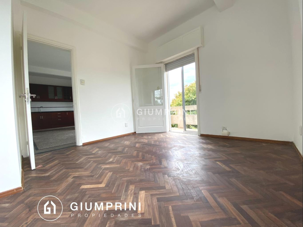 Apartamento ID.434 - Alquiler apartamento 2 dormitorios en Buceo con balcón Ref434