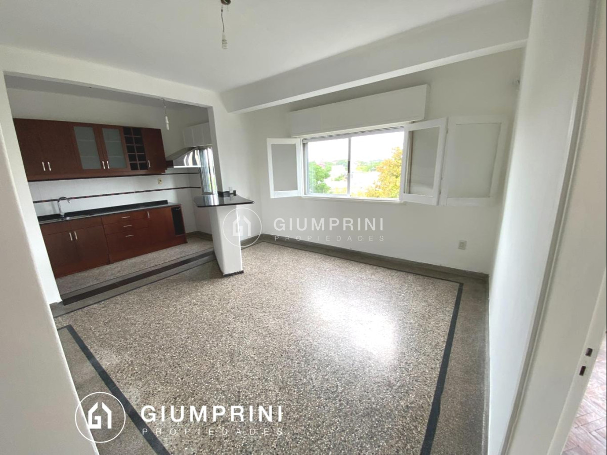 Apartamento ID.434 - Alquiler apartamento 2 dormitorios en Buceo con balcón Ref434