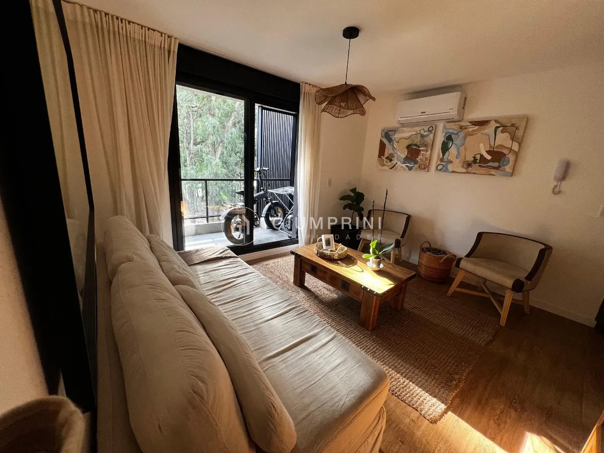 Apartamento ID.676 - Alquiler Apartamento 1 Dormitorio Con Balcón y Amenities