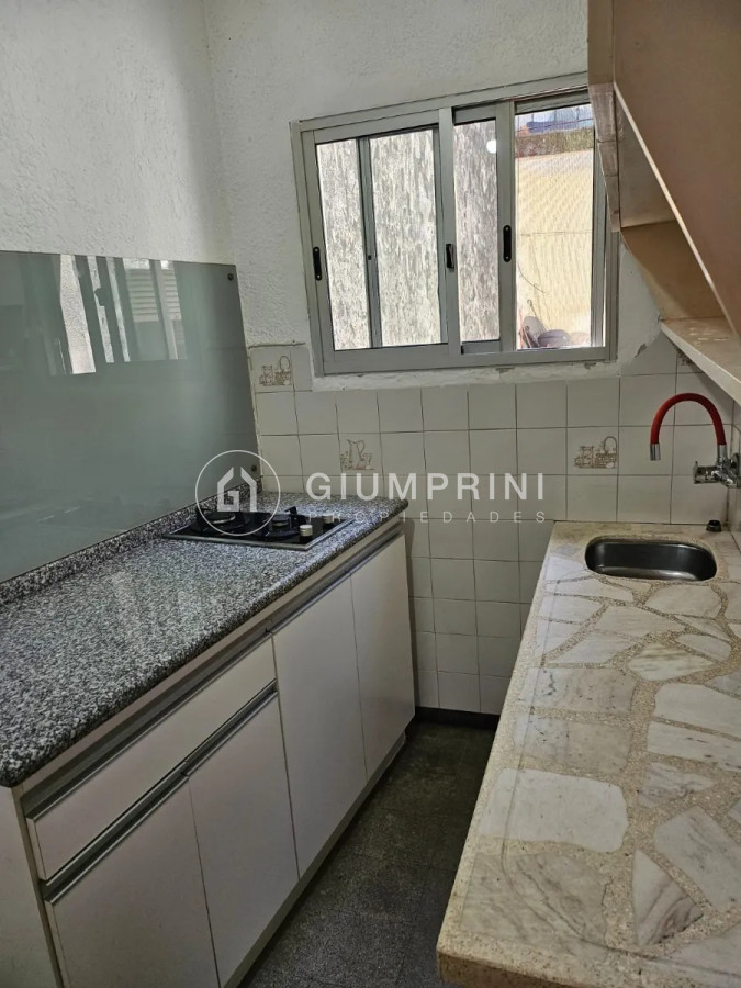 Apartamento ID.644 - Alquiler Apartamento 2 Dormitorios, 1 Baño, Cocina Definida, Balcón - Bella Vista