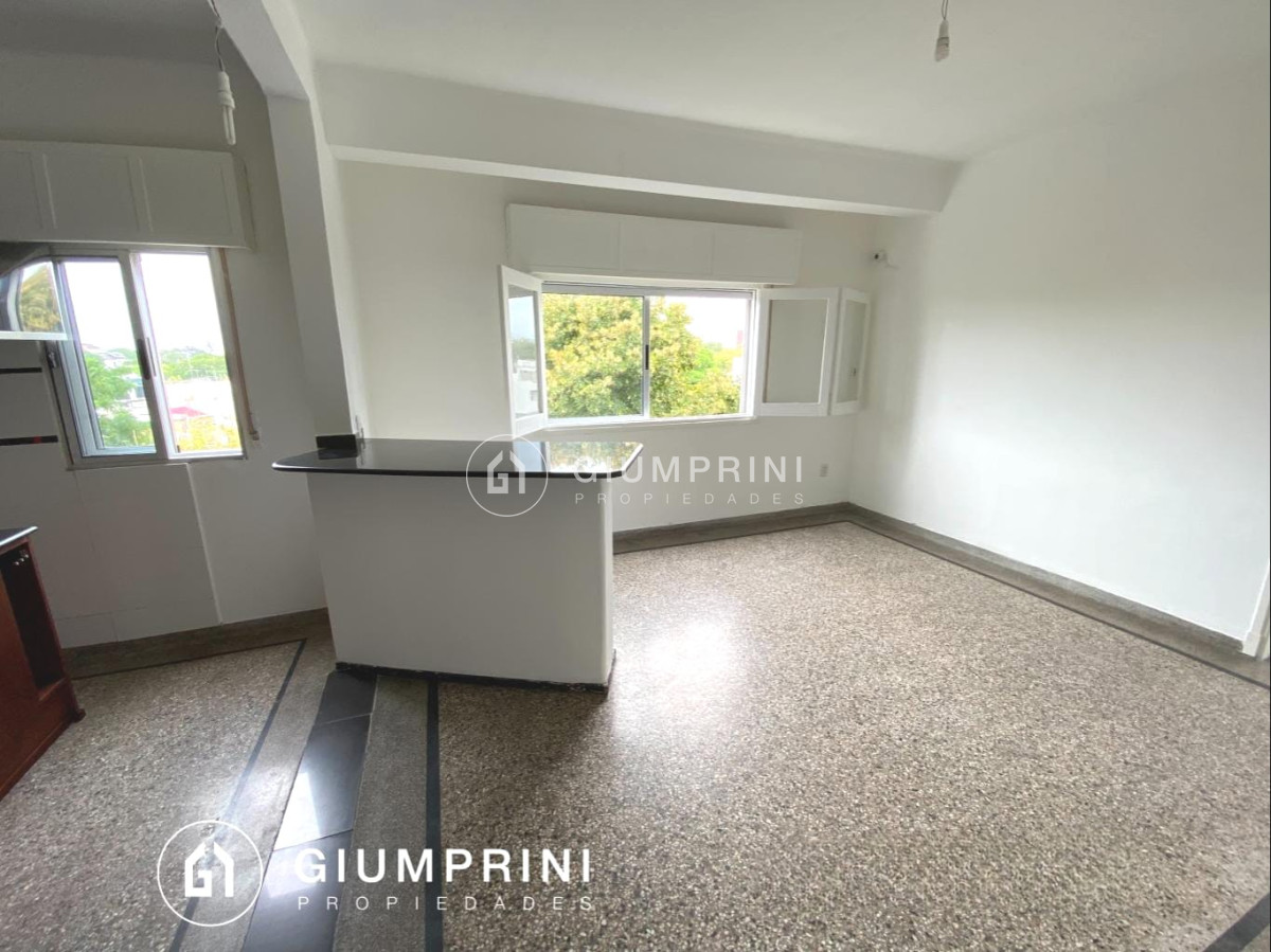 Apartamento ID.434 - Alquiler apartamento 2 dormitorios en Buceo con balcón Ref434