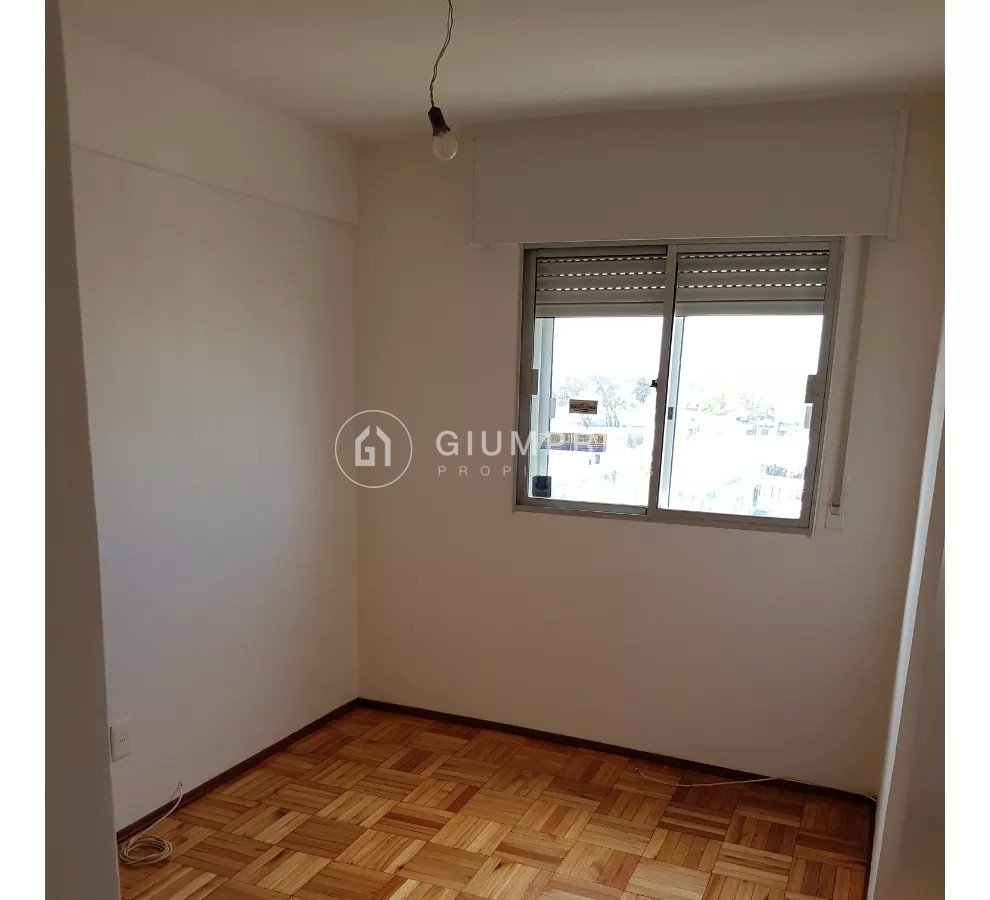 Apartamento ID.222 - Alquiler apartamento 2 dormitorios Parque Batlle con Balcon